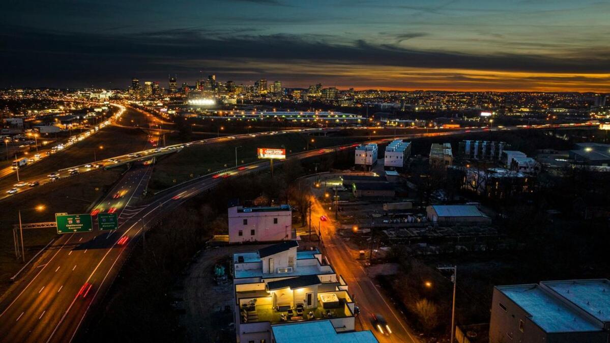 10 Percent Off Elevator Rooftop With Hot Tub & Views Villa Nashville Exterior photo